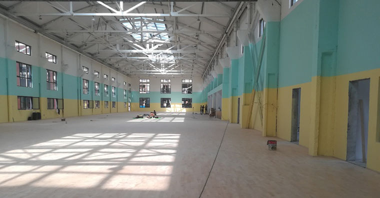 鄭州酷康籃球館運(yùn)動(dòng)木地板鋪裝案例