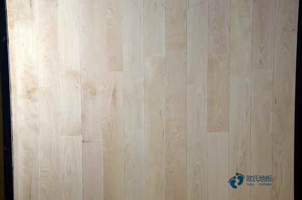 體育館運(yùn)動木地板顏色不一樣1