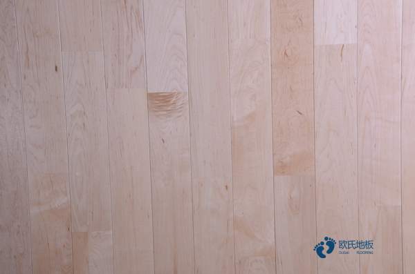 學(xué)?；@球場地板如何拆3