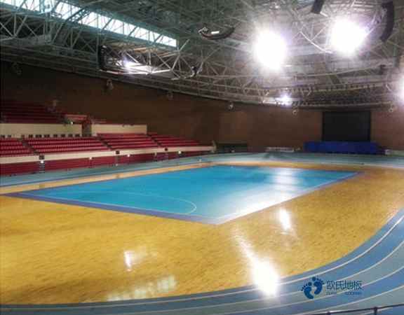 國標(biāo)運(yùn)動(dòng)籃球木地板平米價(jià)