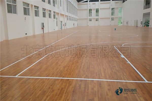 籃球運(yùn)動木地板定做價(jià)格2
