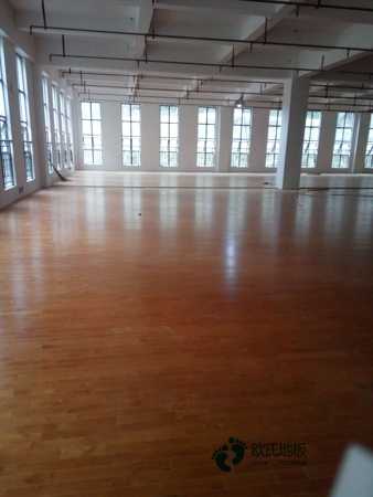 楓樺木運(yùn)動籃球木地板價錢